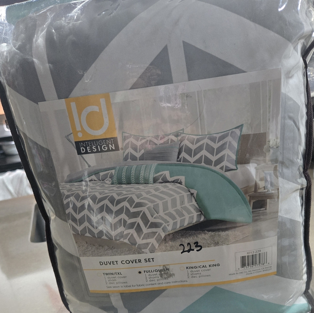 Comforter set - Picture 4 of 5